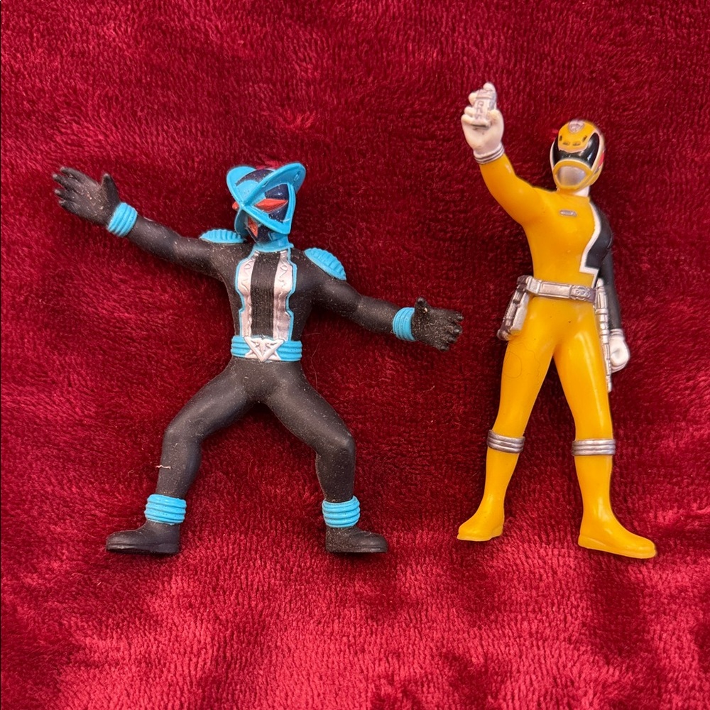 Deka Yellow Power Rangers 3.5 inch molded figure SPD Bandai  Blue Head Krybot B